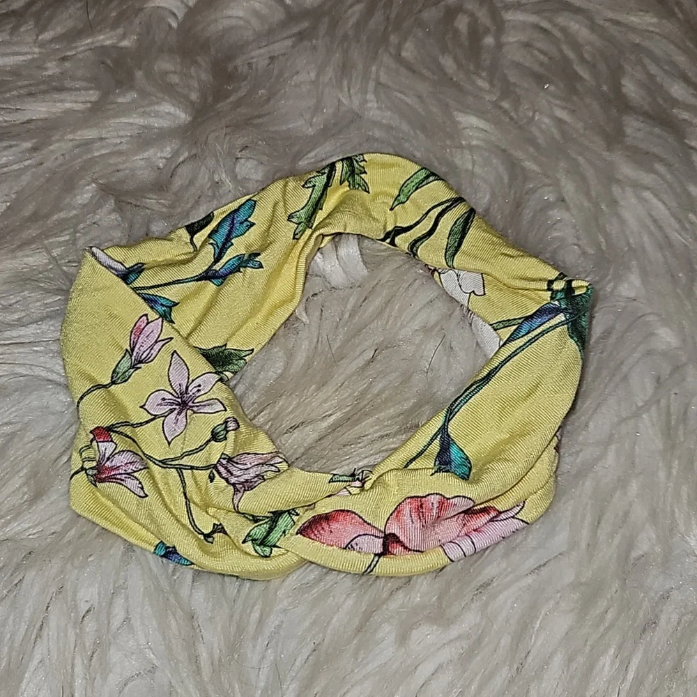 ~~Yellow Floral Twist Headband | Super Soft Boho Hairband | Spring Floral ~~